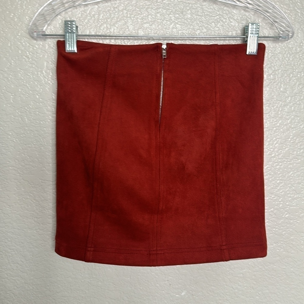 Skylar + Madison Faux Suede Rust Red Skirt - Picture 3 of 5